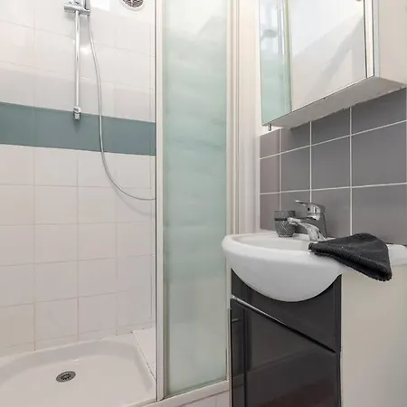 Parisian Studio In Oberkampf District Appartement Paris